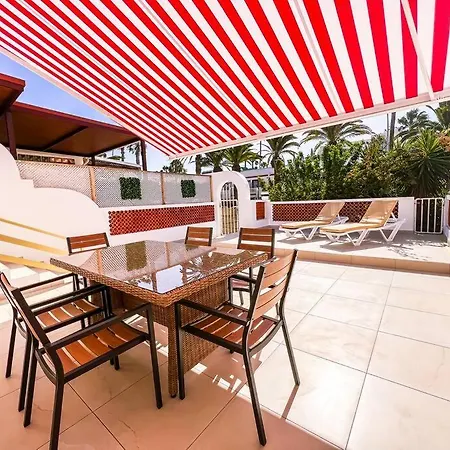 Apartamento Stunning Bungalow, Pool, Terrace, Beach! Se12 *