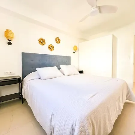 Stunning Bungalow, Pool, Terrace, Beach! Se12 *