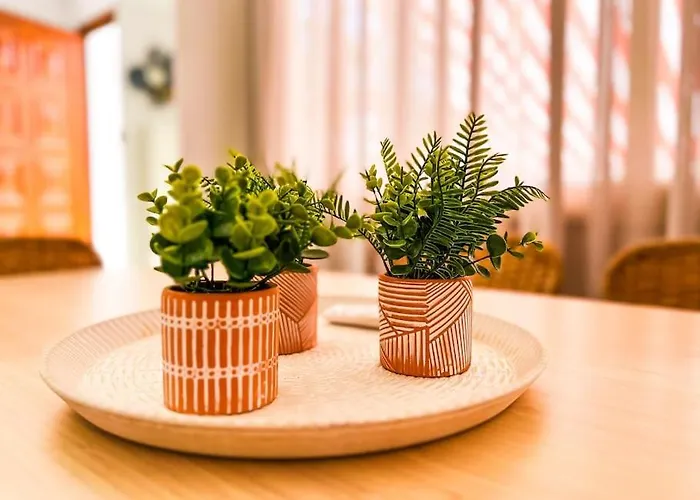 Stunning Bungalow, Pool, Terrace, Beach! Se12