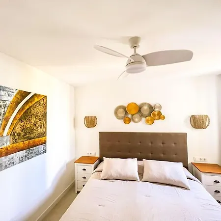 Stunning Bungalow, Pool, Terrace, Beach! Se12 Costa Adeje (Tenerife)