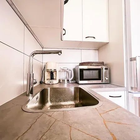 Stunning Bungalow, Pool, Terrace, Beach! Se12 Apartament