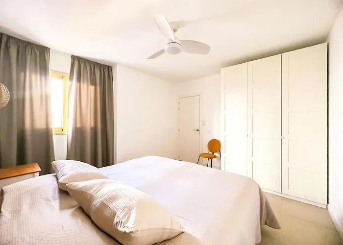 Stunning Bungalow, Pool, Terrace, Beach! Se12 *