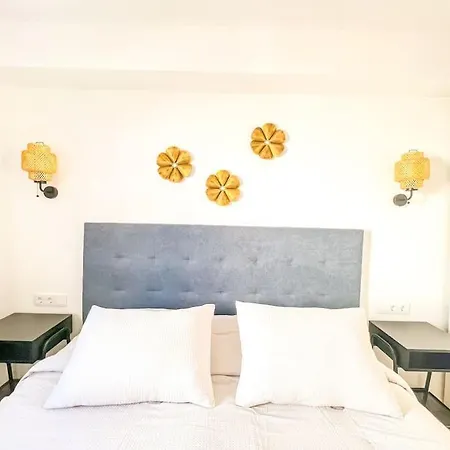 Apartamento Stunning Bungalow, Pool, Terrace, Beach! Se12 *