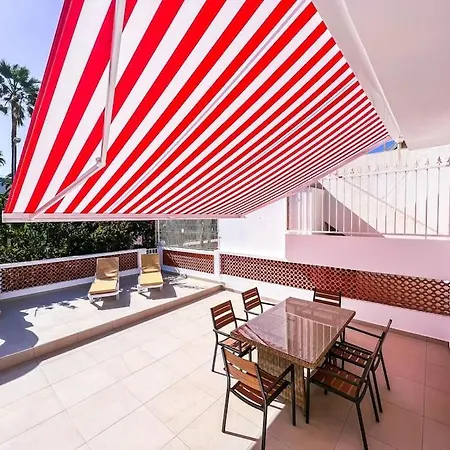 Apartamento Stunning Bungalow, Pool, Terrace, Beach! Se12 *